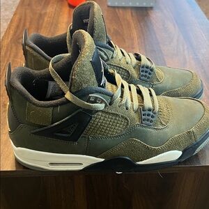 Jordan 4 Craft Olive size 9.5 mens